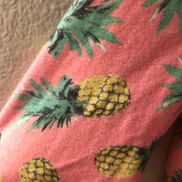 Wildfox NWOT pineapple pink sweatshirt, S - Picture 3 of 3